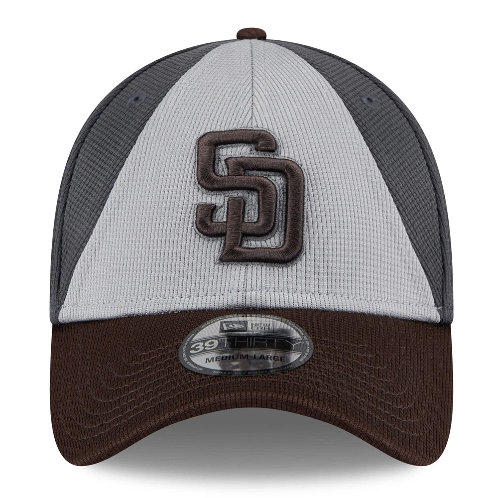 Men's New Era  Gray/Brown San Diego Padres 2025 Batting Practice 39THIRTY Flex Hat