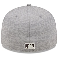 Casquette ajustée 59FIFTY à profil bas San Diego Padres 2024 Clubhouse New Era pour hommes, grise