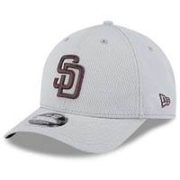 Casquette ajustable MLB Clubhouse 9FORTY M-Crown 2025 San Diego Padres de New Era pour homme, grise