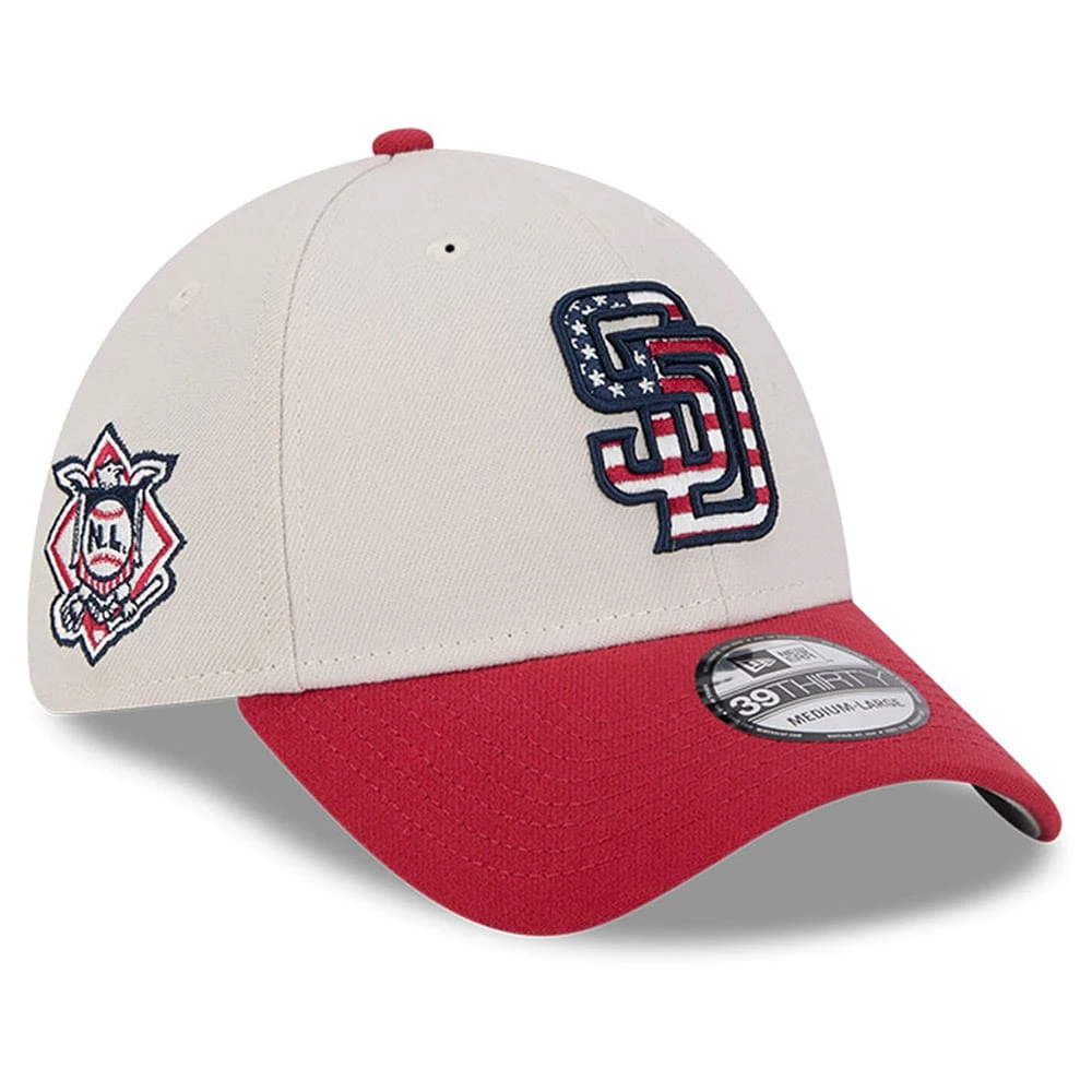 Men's New Era  Khaki/Red San Diego Padres 2024 Fourth of July 39THIRTY Flex Hat