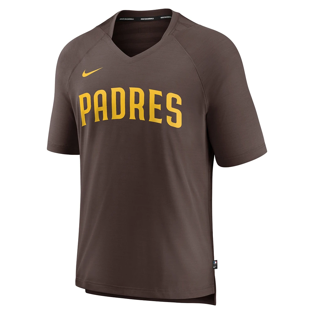 T-shirt à encolure en V pour homme Nike San Diego Padres Authentic Collection marron avant-match