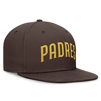 Casquette ajustée True Performance marron Nike pour homme des San Diego Padres