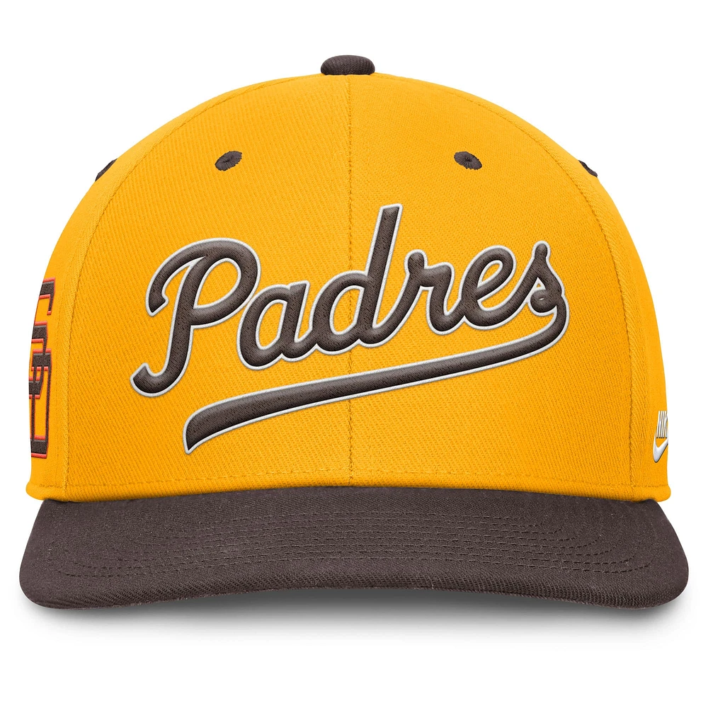 Casquette Nike Pro Performance Snapback Gold/Brown pour homme des Padres de San Diego Cooperstown Collection