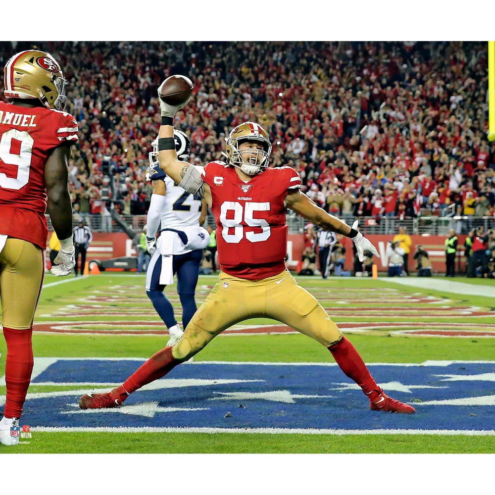 Christian McCaffrey San Francisco 49ers Unsigned Throws for A Touchdown Photograph