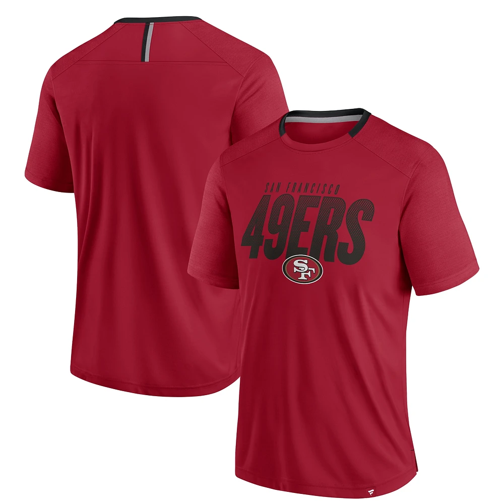 T-shirt Fanatics Scarlet pour homme, motif défenseur des 49ers de San Francisco, dégradé oblique