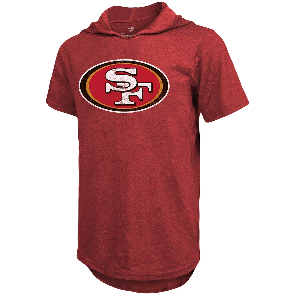 T-shirt à capuche ajusté en mélange tri-blend avec nom et numéro de joueur des 49ers San Francisco George Kittle Scarlet pour hommes Majestic Threads