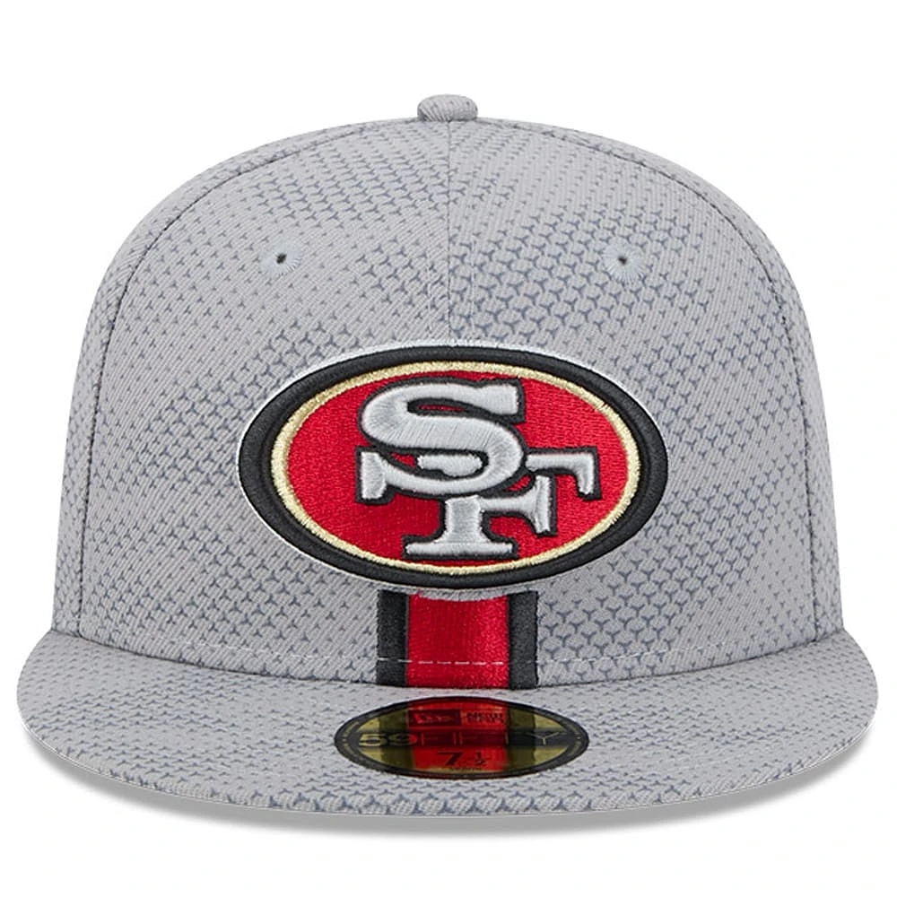 Casquette ajustée New Era pour hommes des San Francisco 49ers 2024 Sideline 59FIFTY grise