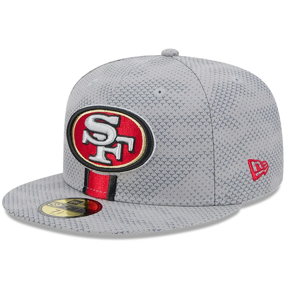 Casquette ajustée New Era pour hommes des San Francisco 49ers 2024 Sideline 59FIFTY grise