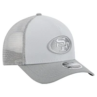 Men's New Era Gray San Francisco 49ers Domain 9FORTY A-Frame Trucker Adjustable Hat