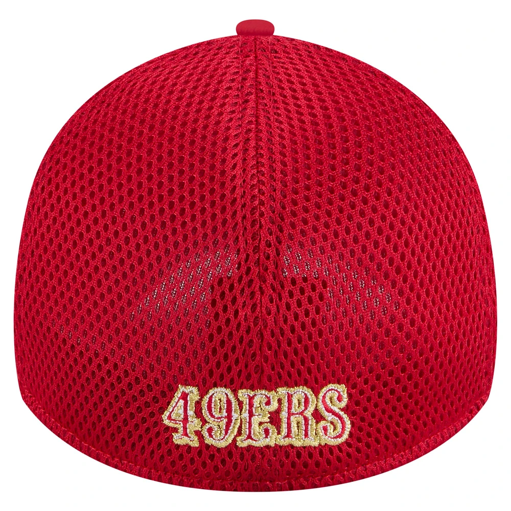 Men's New Era  Scarlet San Francisco 49ers Game Day Linear 39THIRTY Flex Hat