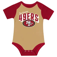 Newborn & Infant San Francisco 49ers Dynamic Duo Bodysuit, Bib Knit Hat Set