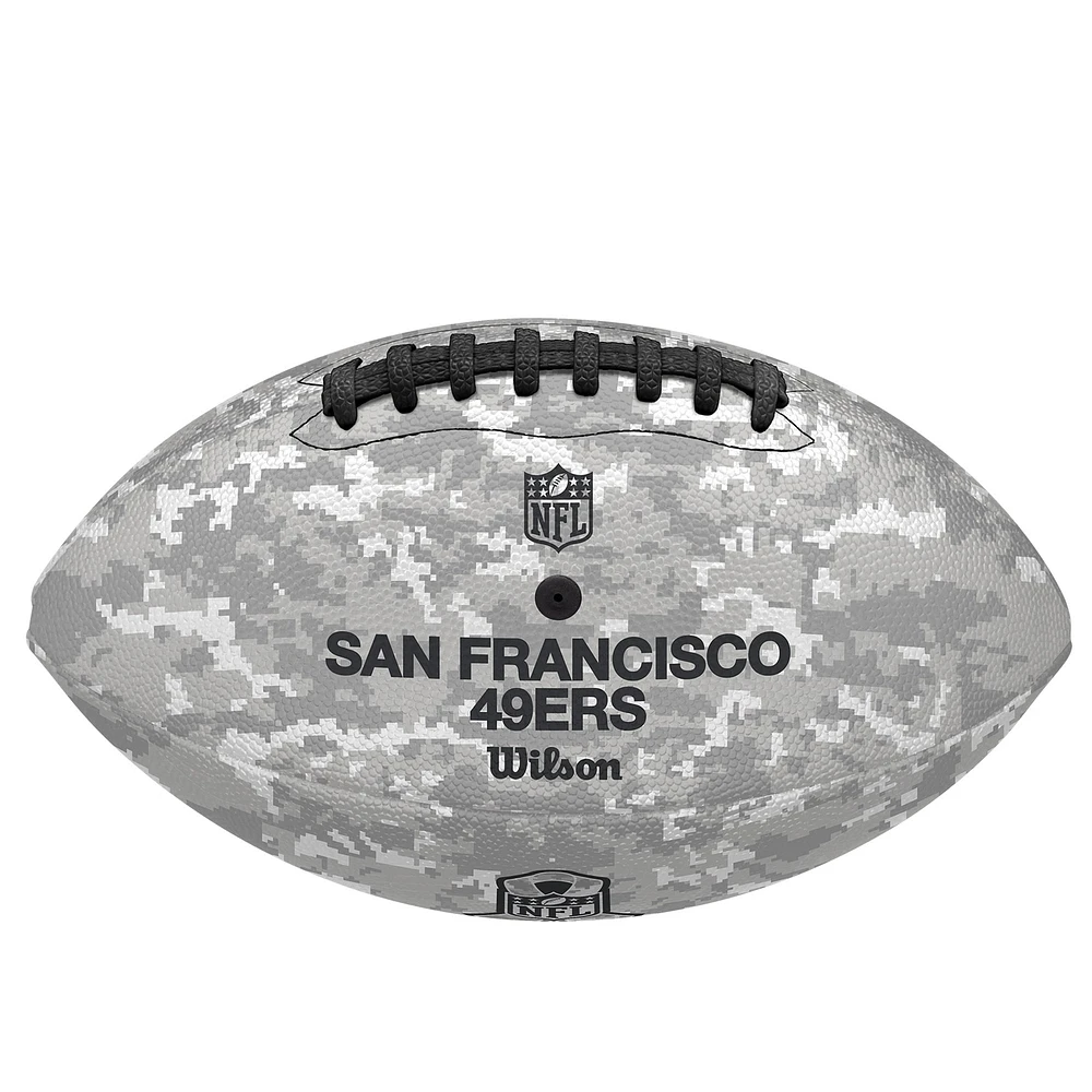 Hommage 2024 des 49ers de San Francisco au service Wilson Pro Football
