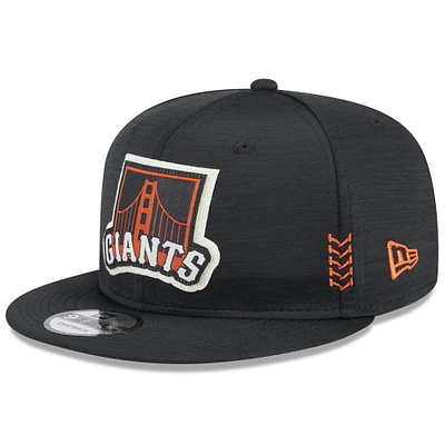 Casquette Snapback 9FIFTY New Era pour hommes des San Francisco Giants 2024 Clubhouse noire