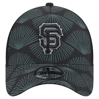 Men's New Era  Black San Francisco Giants 9FORTY A-Frame Trucker Adjustable Hat