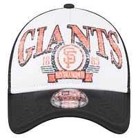 Men's New Era  Black San Francisco Giants Distressed 9FORTY A-Frame Adjustable Trucker Hat