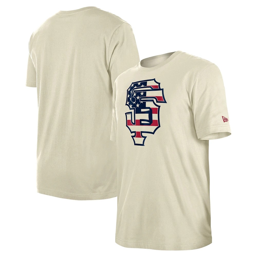 T-shirt crème New Era pour hommes des Giants de San Francisco Americana Flag Fill