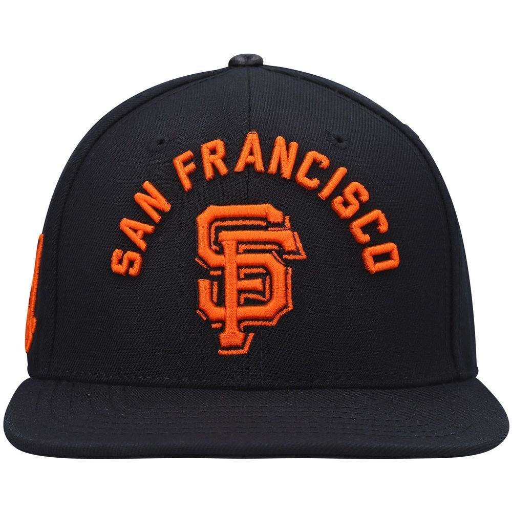 San Francisco Giants Pro Standard Logo Snapback Hat - White/Black