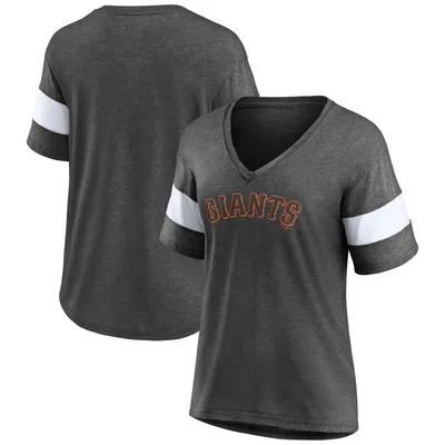 Las Vegas Raiders Fanatics Branded Women's Established Jersey Cropped  V-Neck T-Shirt - Black