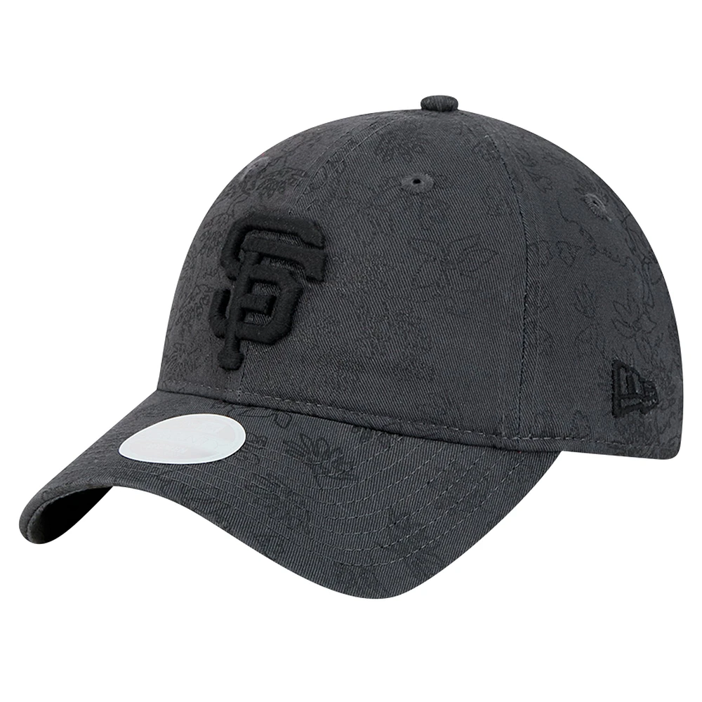 Casquette ajustable 9TWENTY à motif floral ton sur ton noire San Francisco Giants de New Era pour femme