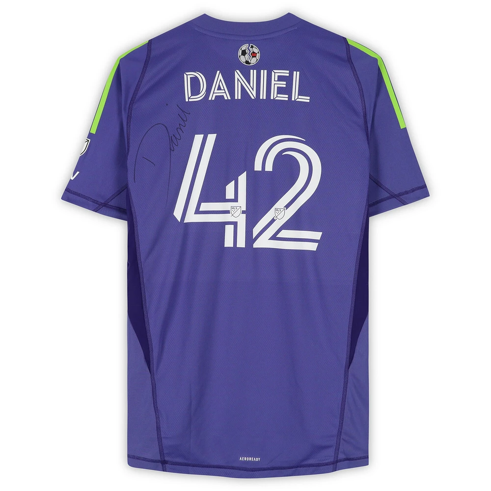 Maillot adidas violet dédicacé Daniel de Sousa Britto des San Jose Earthquakes, numéro 42, utilisé lors du match, saison 2024 de la MLS - Taille XL