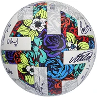 Ballon de football autographié par les San Jose Earthquakes lors de la saison 2022 de la MLS avec 25 signatures