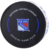 Alexander Barabanov, rondelle de but utilisée par les Sharks de San Jose le 3 décembre 2023 contre les Rangers de New York