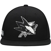 Men's Mitchell & Ness  Black San Jose Sharks Team Snapback Hat