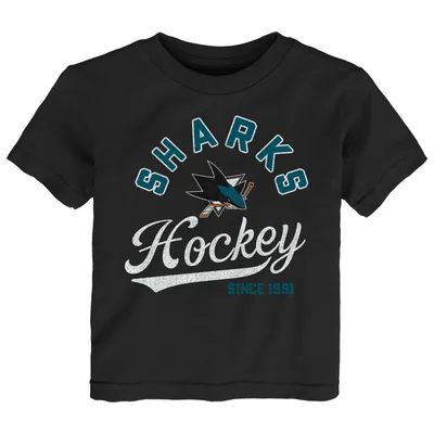 T-shirt noir pour tout-petits des Sharks de San Jose prennent les devants