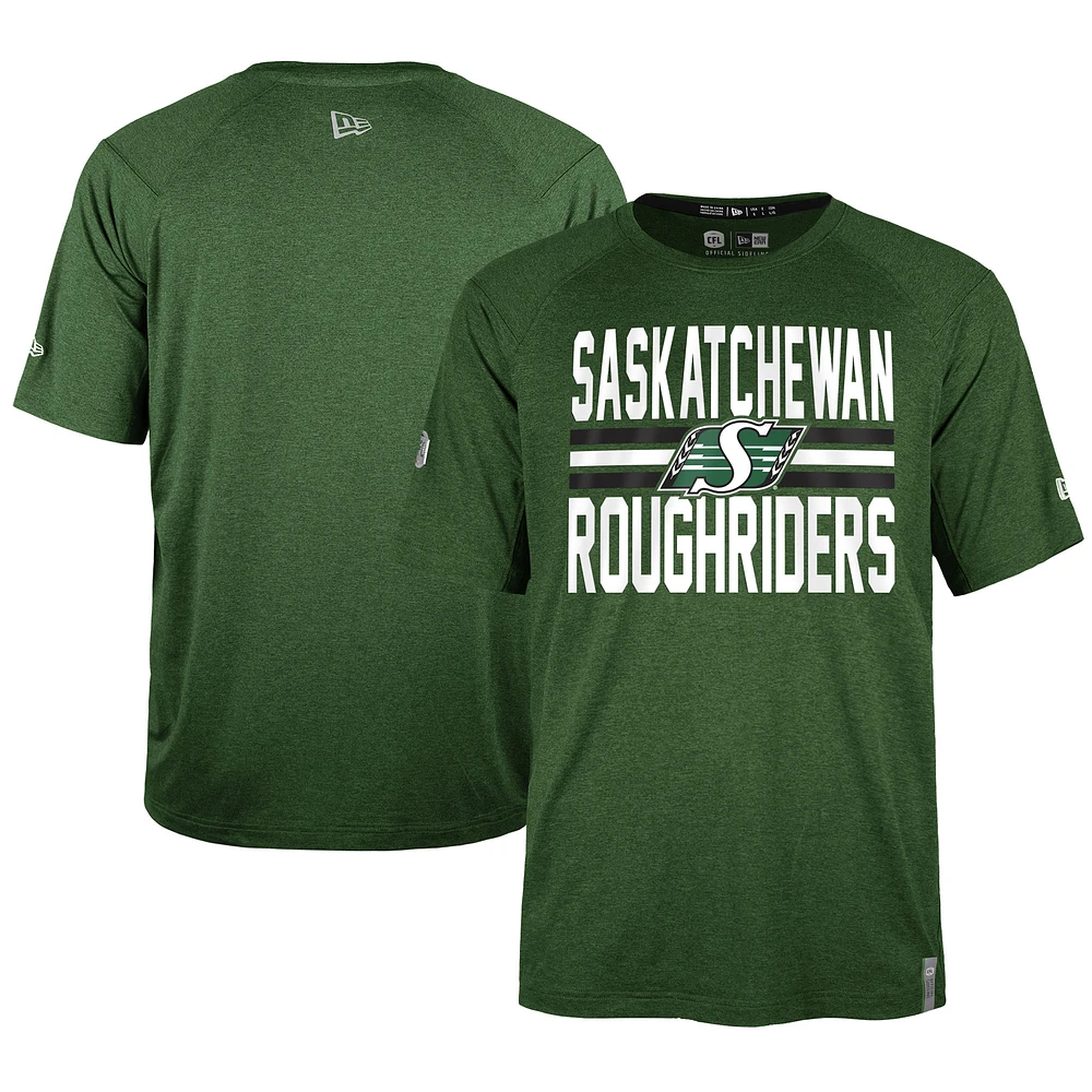 T-shirt de performance universitaire 5th & Ocean by New Era vert des Roughriders la Saskatchewan pour hommes