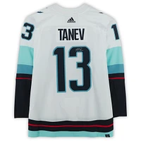 Maillot authentique Adidas blanc autographié par Brandon Tanev du Seattle Kraken