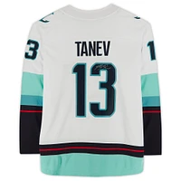 Maillot autographié par Brandon Tanev White Seattle Kraken Fanatics Breakaway avec patch de maillot de la saison inaugurale