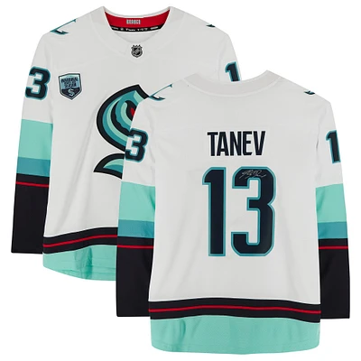 Maillot autographié par Brandon Tanev White Seattle Kraken Fanatics Breakaway avec patch de maillot de la saison inaugurale