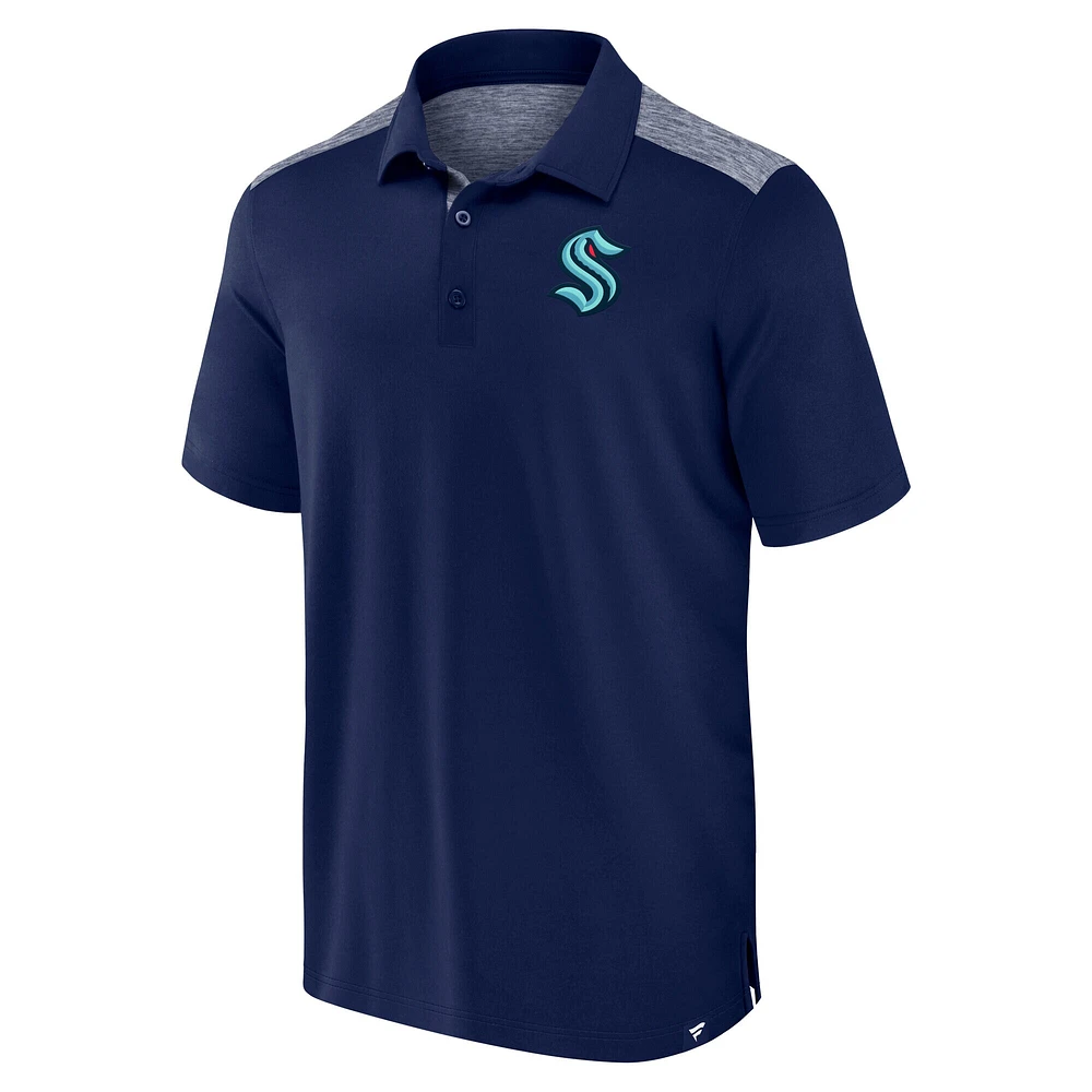 Polo emblématique en bloc brossé bleu marine Seattle Kraken Fanatics pour homme