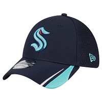 Casquette 39THIRTY Flex linéaire bleu marine Seattle Kraken de New Era pour homme