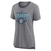 T-shirt tri-mélange vieilli classique d'hiver de la LNH Fanatics Heather Grey Seattle Kraken 2024 pour femmes