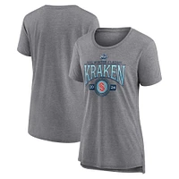 T-shirt tri-mélange vieilli classique d'hiver de la LNH Fanatics Heather Grey Seattle Kraken 2024 pour femmes