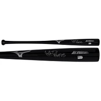 Batte de baseball Mizuno noire dédicacée par Ichiro Suzuki des Seattle Mariners avec inscription « HOF 25 »