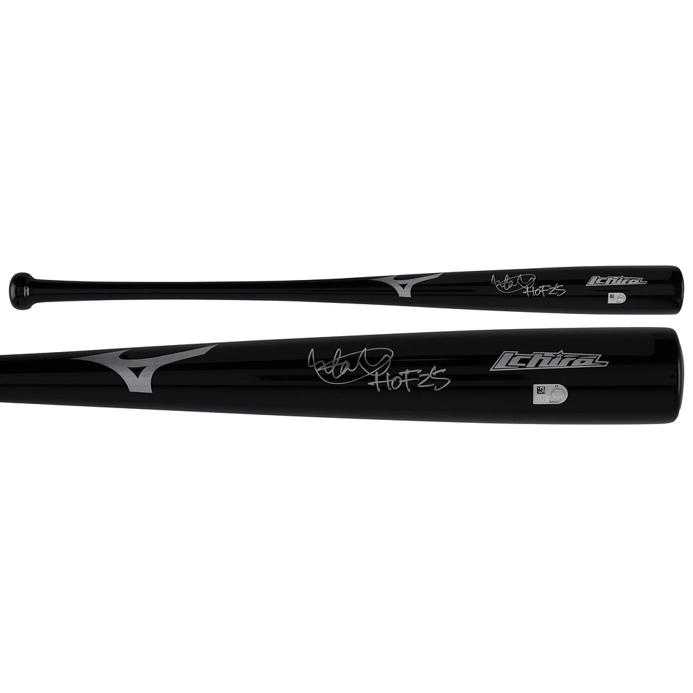 Batte de baseball Mizuno noire dédicacée par Ichiro Suzuki des Seattle Mariners avec inscription « HOF 25 »