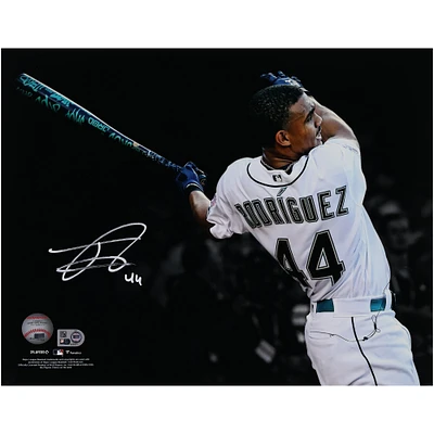 Photographie autographiée de Julio Rodriguez des Seattle Mariners, 11" x 14"