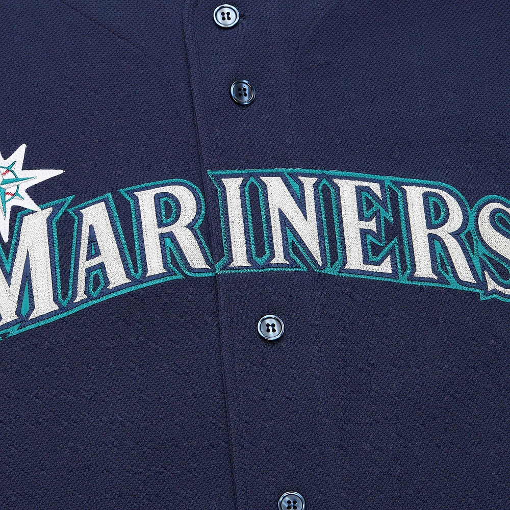 Maillot d'entraînement au bâton Mitchell & Ness Ichiro Suzuki bleu marine Seattle Mariners Cooperstown Collection pour hommes