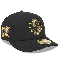 Casquette ajustée 59FIFTY à profil bas pour la Journée des forces armées 2024 Seattle Mariners New Era noire homme