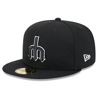 Men's New Era Black Seattle Mariners 2025 MLB Clubhouse 59FIFTY Fitted Hat