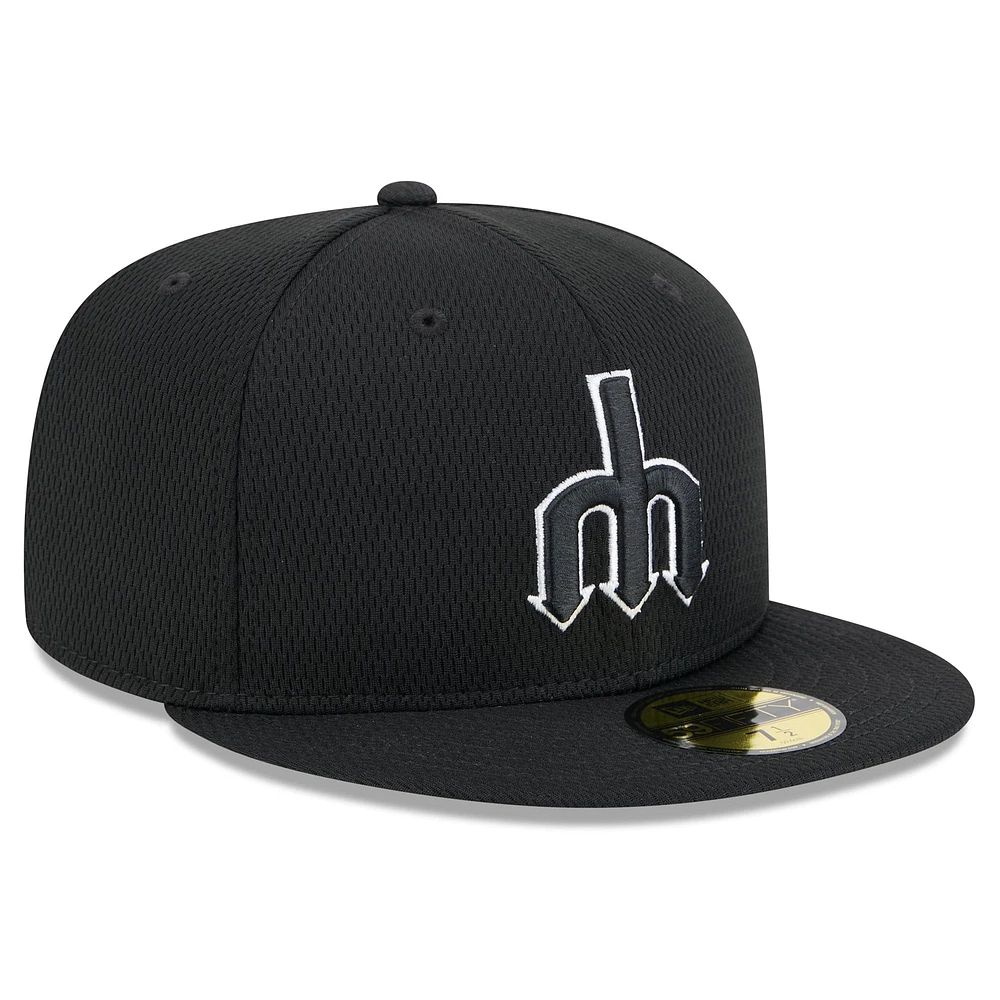 Men's New Era Black Seattle Mariners 2025 MLB Clubhouse 59FIFTY Fitted Hat