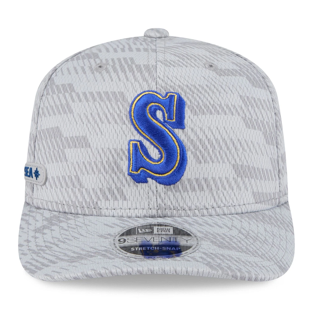Men's New Era Gray Seattle Mariners 2025 MLB Clubhouse 9SEVENTY Stretch-Snap Hat