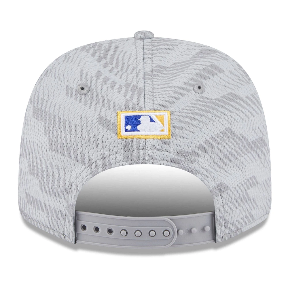 Men's New Era Gray Seattle Mariners 2025 MLB Clubhouse 9SEVENTY Stretch-Snap Hat