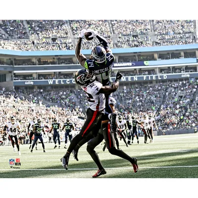 Lids DK Metcalf Seattle Seahawks Fanatics Authentic Unsigned Hurdle  Photograph