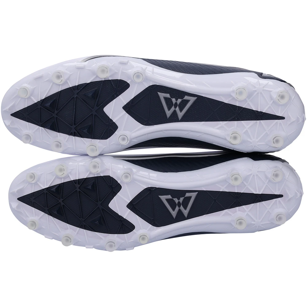 Chaussures de football dédicacées bleu marine, blanc et argent Beast Mode B.T.A Elite des Seattle Seahawks par Marshawn Lynch