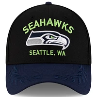 Men's New Era Black/College Navy Seattle Seahawks 2025 NFL Draft 39THIRTY Flex Hat