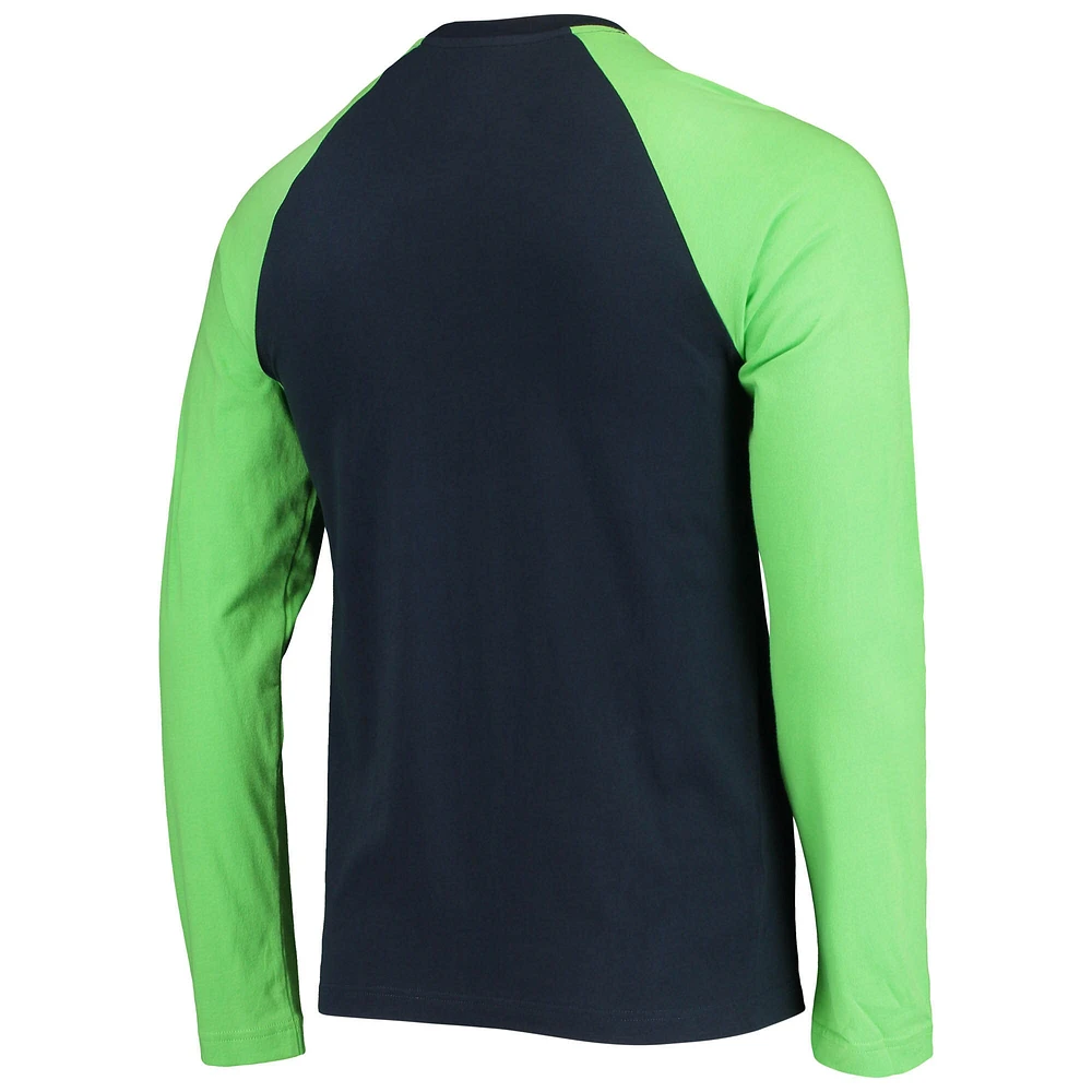 T-shirt à manches longues Raglan New Era College Navy/Neon Green pour homme Seattle Seahawks League