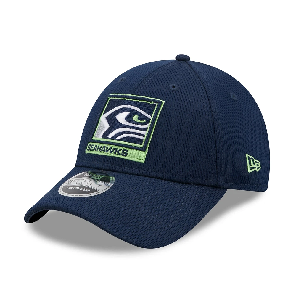 Casquette New Era College Navy Seattle Seahawks pour homme avec cadre en A - Casquette 9FORTY Snapback